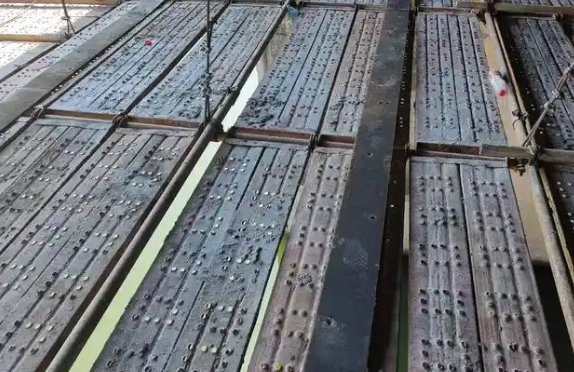 酒泉碳纤维加固在木结构方面的作用有哪些？